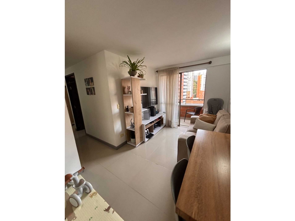 Apartamento buenos acabados sabaneta sn jose zona plana, parqueadero/u — foto 3