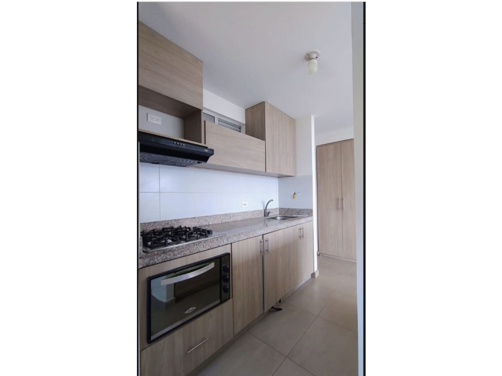 Apartamento calasanz con hermosa vista a la ciudad parqueadero — foto 5