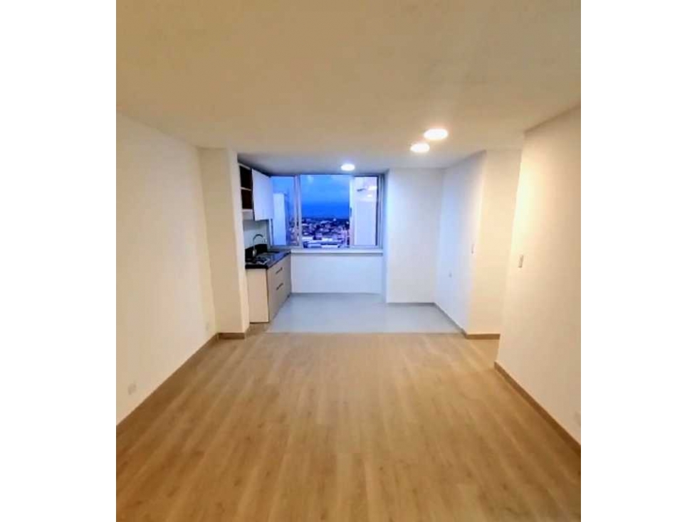 Apartamento insonorizado y remodelado Frente a Hotel Aristi de Cali