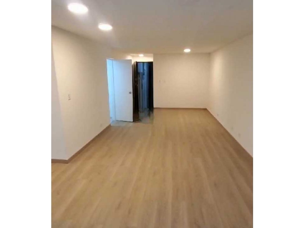 Apartamento insonorizado y remodelado Frente a Hotel Aristi de Cali — foto 3