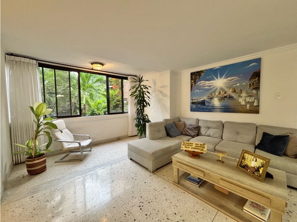 APARTAMENTO CLASICO EN VENTA. 180MTS. EL GOLF — foto 2