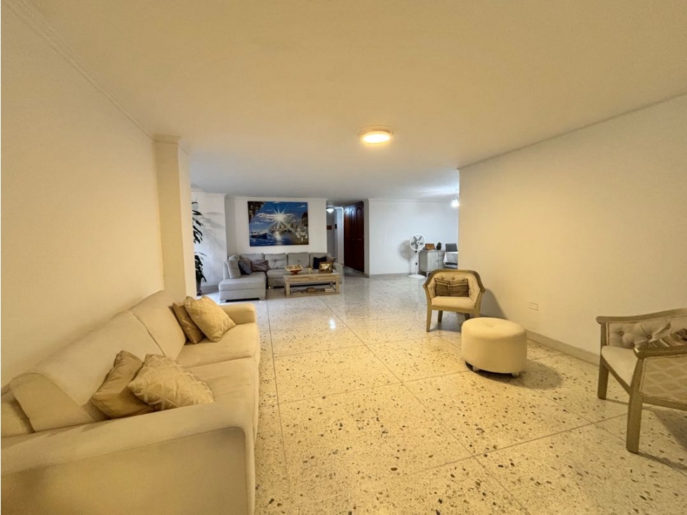 APARTAMENTO CLASICO EN VENTA. 180MTS. EL GOLF — foto 3