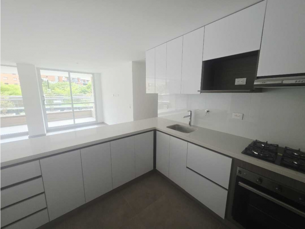 APARTAMENTO CON 2 TERRAZAS EN PONTEVEDRA CERCA TEATRO.OTRA PARTE — foto 3