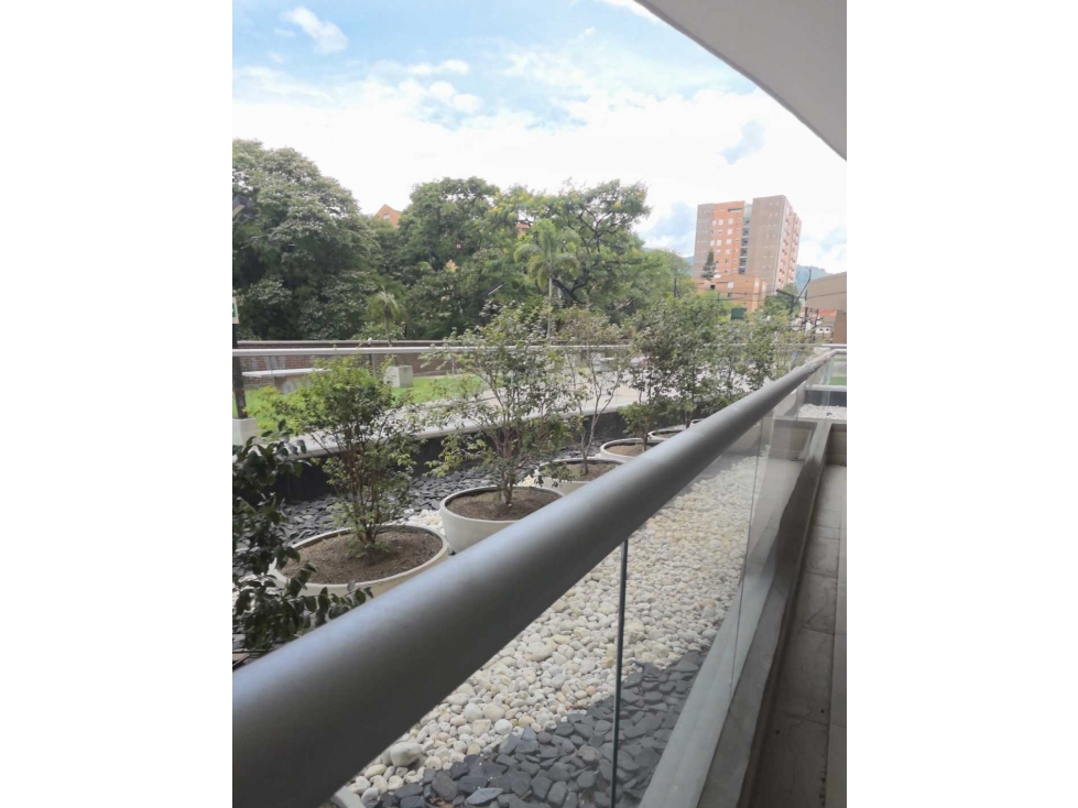 APARTAMENTO CON 2 TERRAZAS EN PONTEVEDRA CERCA TEATRO.OTRA PARTE — foto 2