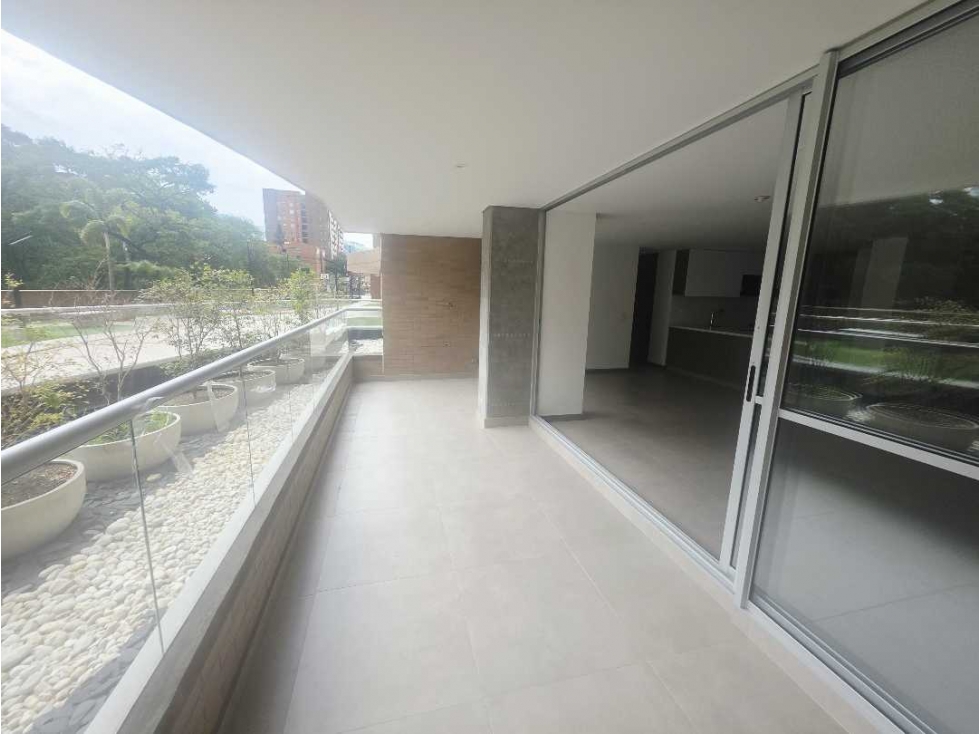 APARTAMENTO CON 2 TERRAZAS EN PONTEVEDRA CERCA TEATRO.OTRA PARTE — foto 4