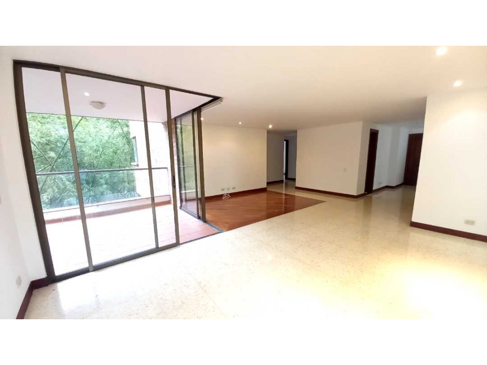 APARTAMENTO CON AMPLIOS ESPACIOS EN SAN LUCAS — foto 3