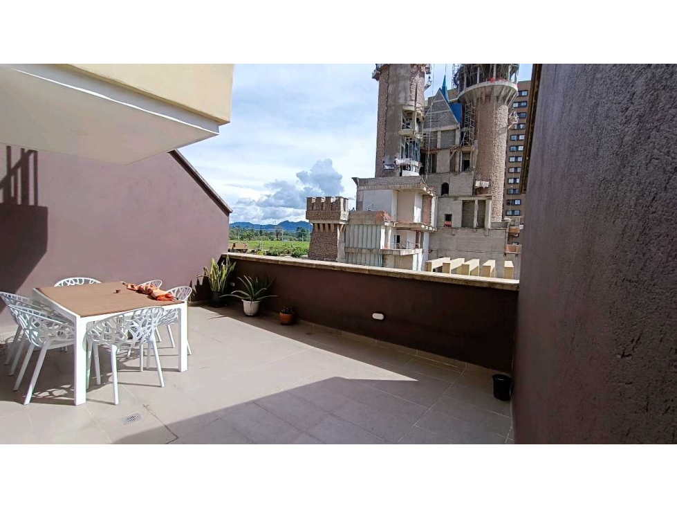 Apartamento con doble Terraza urb. Medieval en Rionegro — foto 3