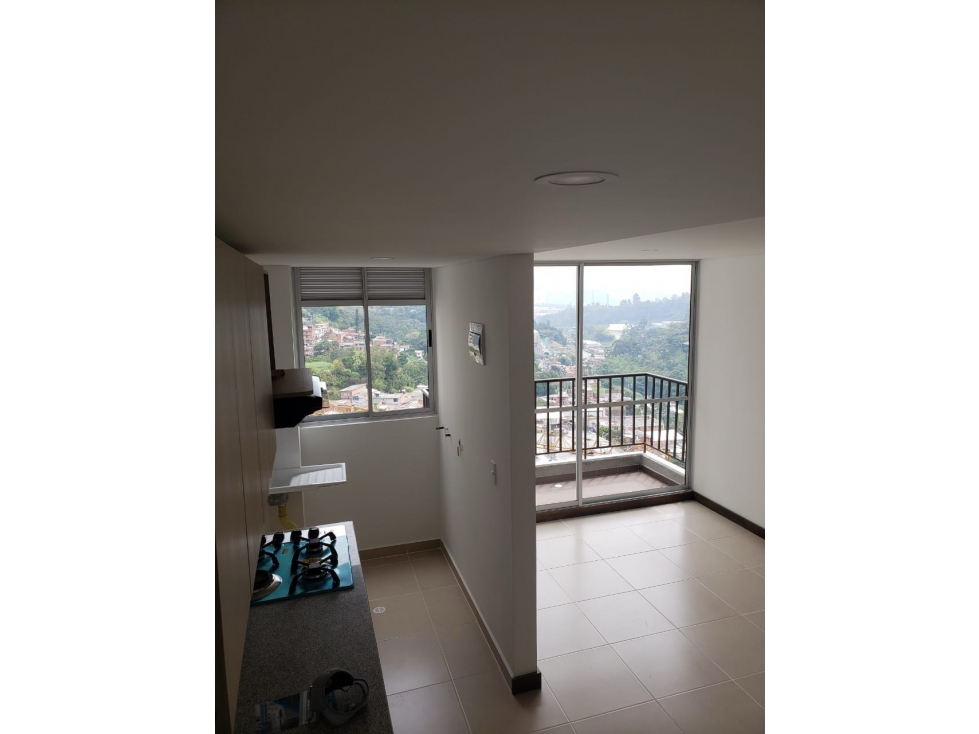 Apartamento con excelentes acabados en La Estrella