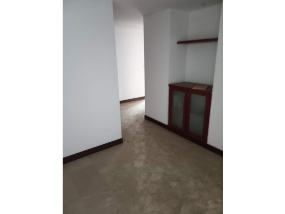 Apartamento con garaje en venta — foto 4