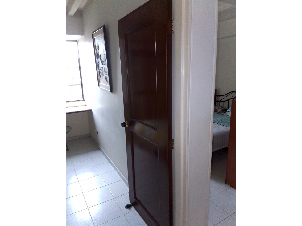 Apartamento con garaje y depósito en venta - Cali, Valle del Cauca — foto 5