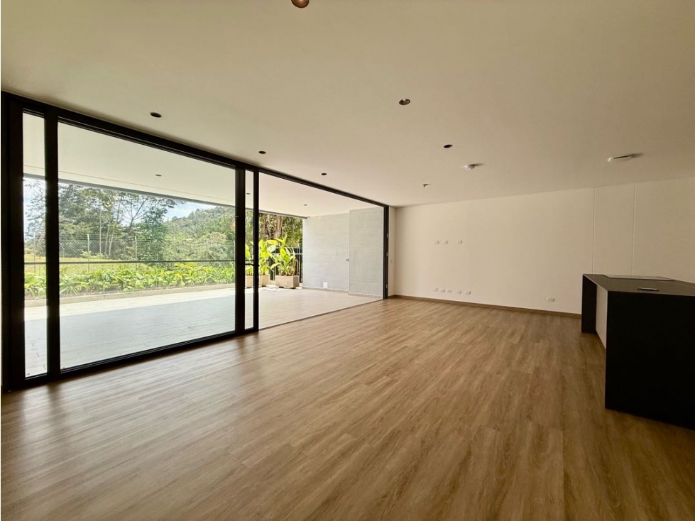APARTAMENTO CON GRAN TERRAZA PARA ESTRENAR. SANJONIA - TÚNEL ORIENTE