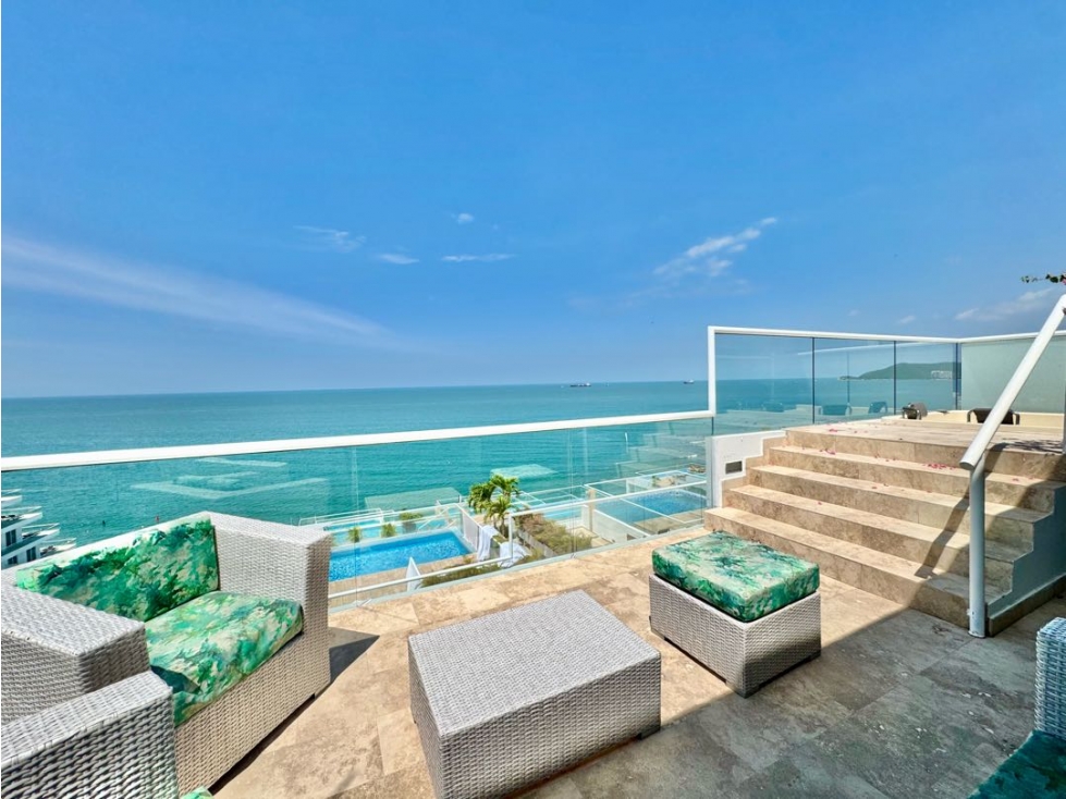 Apartamento con jacuzzi privado y vista al mar