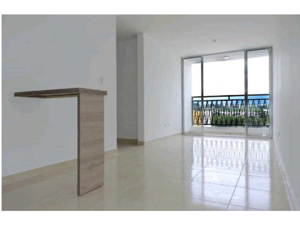 Apartamento con parqueadero sector puerto espejo