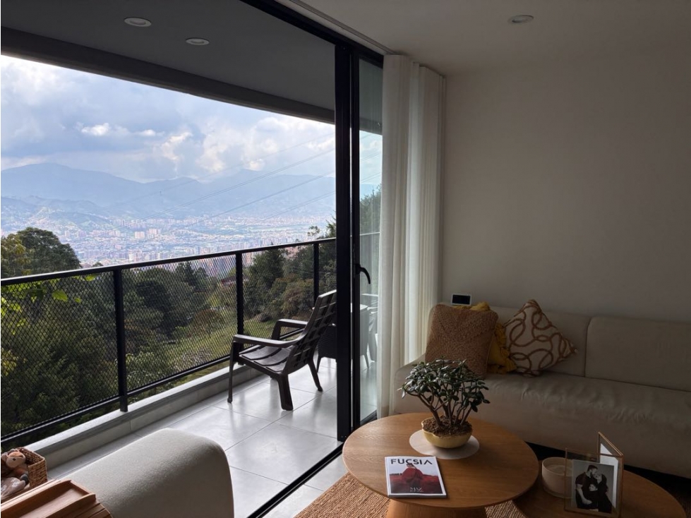 Apartamento en venta sector Loma del Escobero.