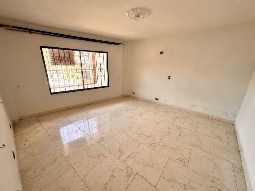 APARTAMENTO CON POSIBILIDAD DE REMODELACIÓN | EL TABLAZO, COPACABANA