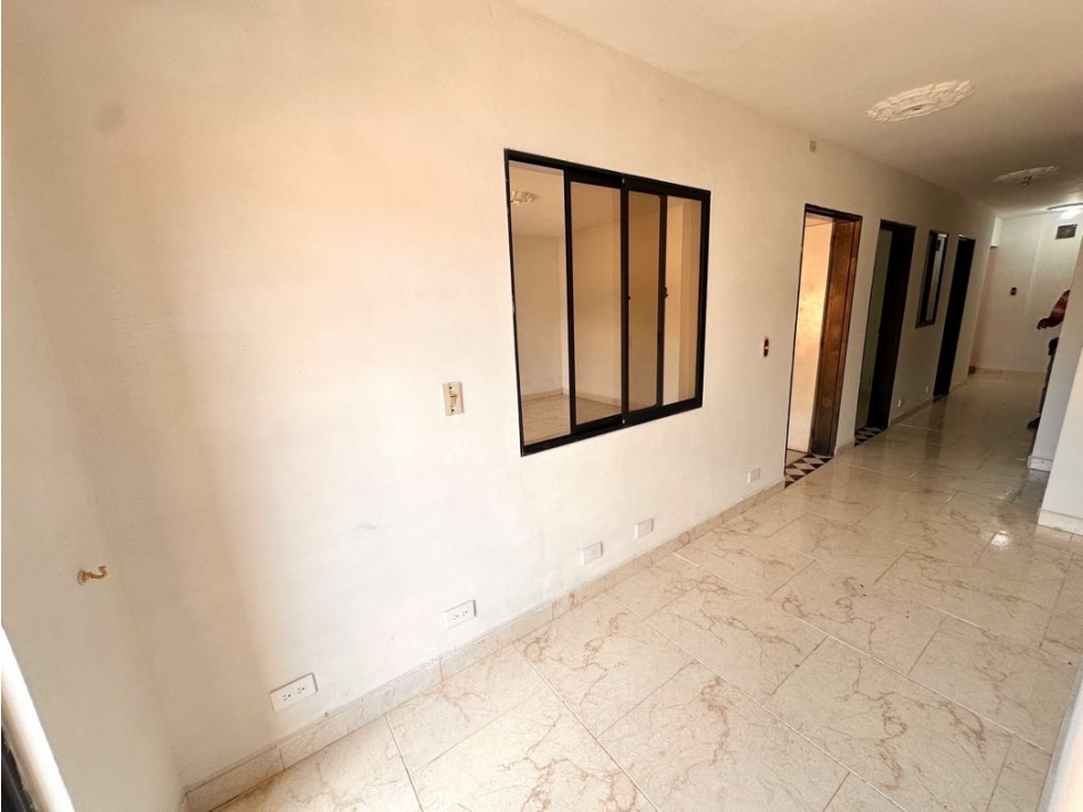 APARTAMENTO CON POSIBILIDAD DE REMODELACIÓN | EL TABLAZO, COPACABANA — foto 6