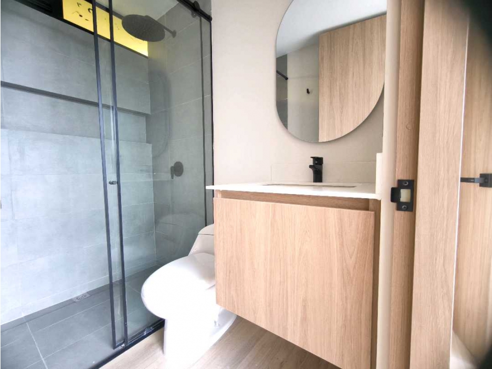 APARTAMENTO CON TERRAZA ALTOS DEL POBLADO PERMITE RENTAS CORTAS — foto 6