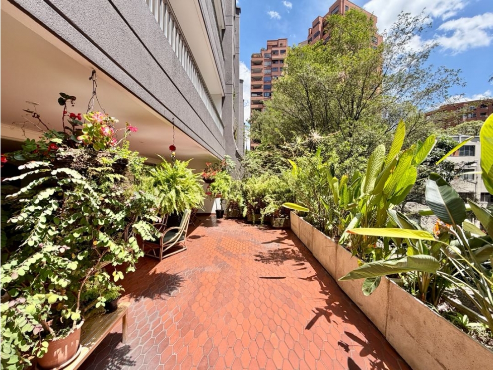 Apartamento con Terraza - Potencial para Remodelación - El Poblado — foto 3