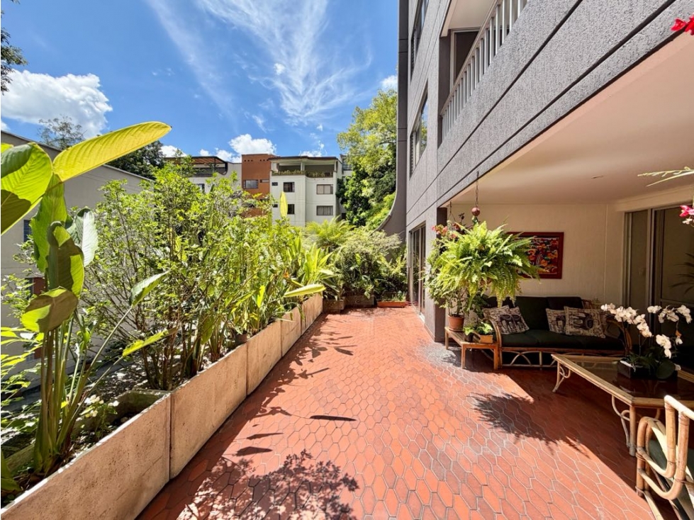Apartamento con Terraza - Potencial para Remodelación - El Poblado — foto 4
