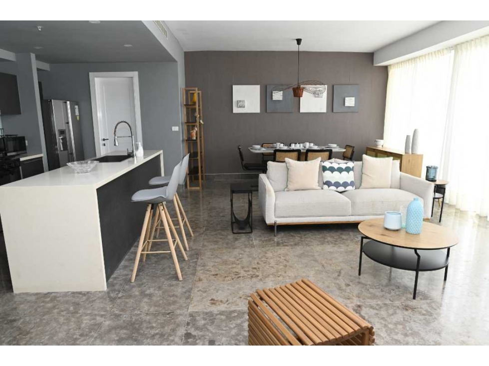 VENTA Y ALQUILER DE APARTAMENTO CON VISTA CIUDAD EN PH YOO MODELO H