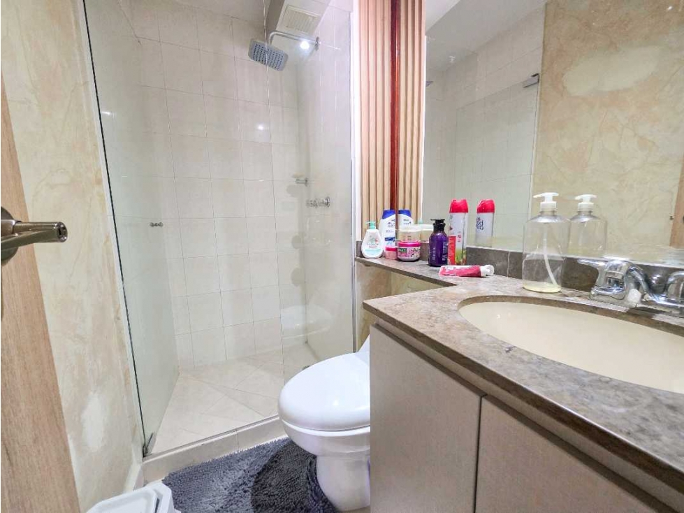 APARTAMENTO CON VISTA A LA CIUDAD EN CASTROPOL EL POBLADO — foto 3