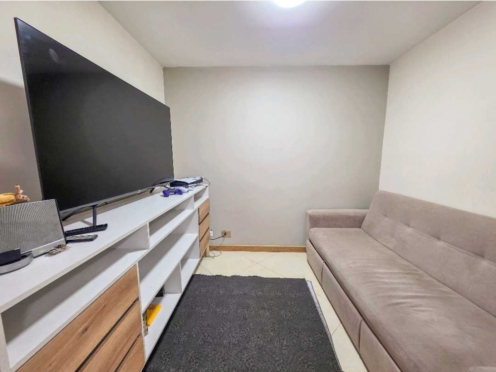 APARTAMENTO CON VISTA A LA CIUDAD EN CASTROPOL EL POBLADO — foto 4