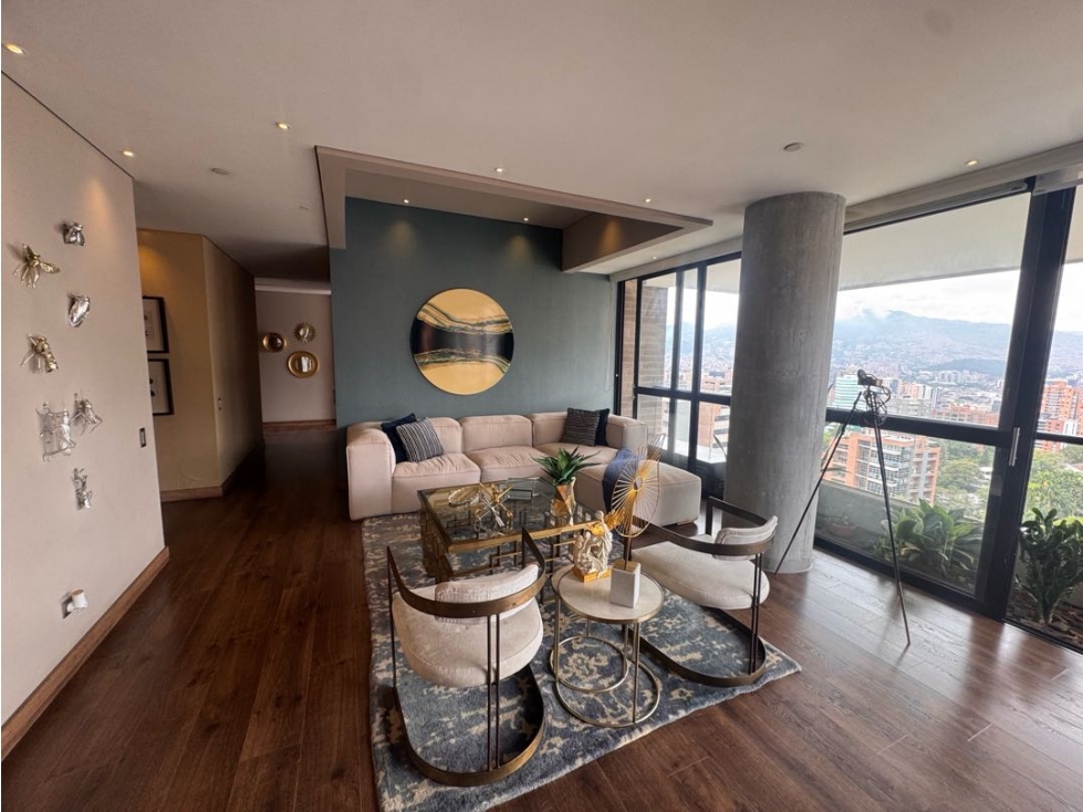 Apartamento con vista a las montañas. Poblado. Piso alto . Medellin — foto 3