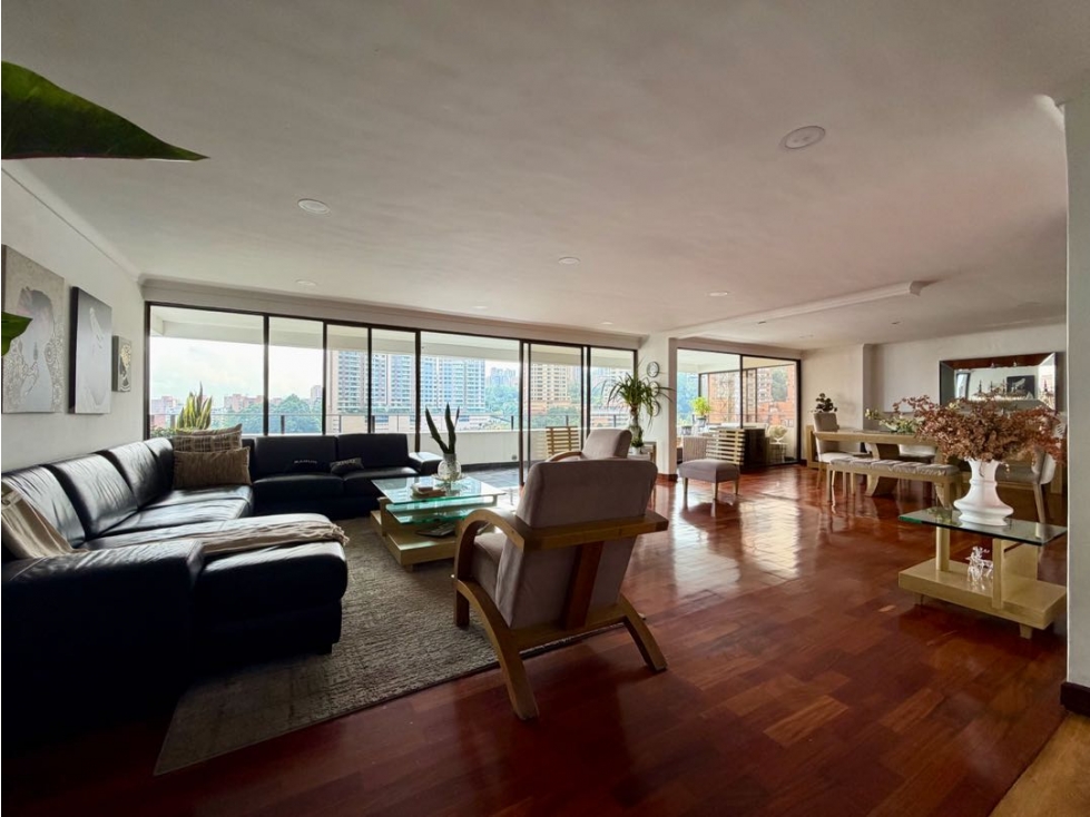 Apartamento con vista en el Poblado El Campestre — foto 2