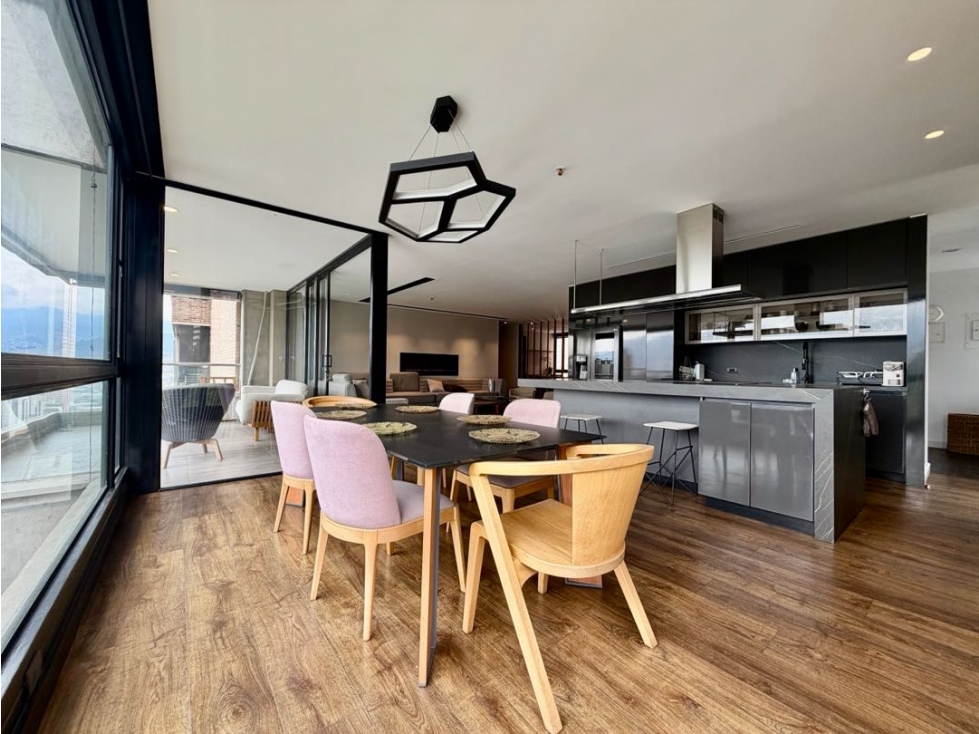 Apartamento con vista en el Poblado Los Balsos