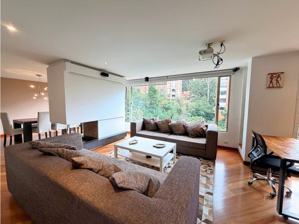 Apartamento con vista hacia la Quebrada en Los Rosales