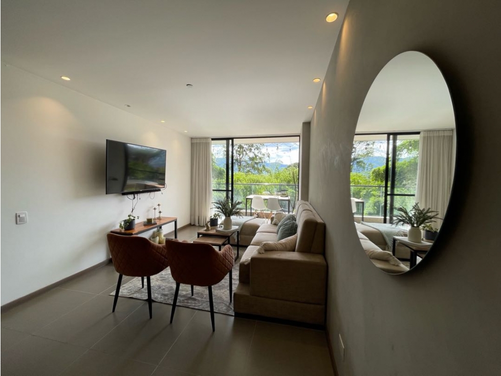 Apartamento con Vista Verde y Gran Balcón en Loma de Las Brujas — foto 5