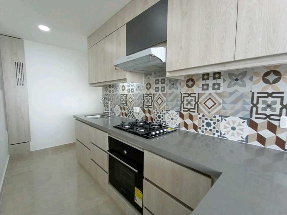 APARTAMENTO CON VISTA Y SIN RUIDO AV CENTENARIO - 3