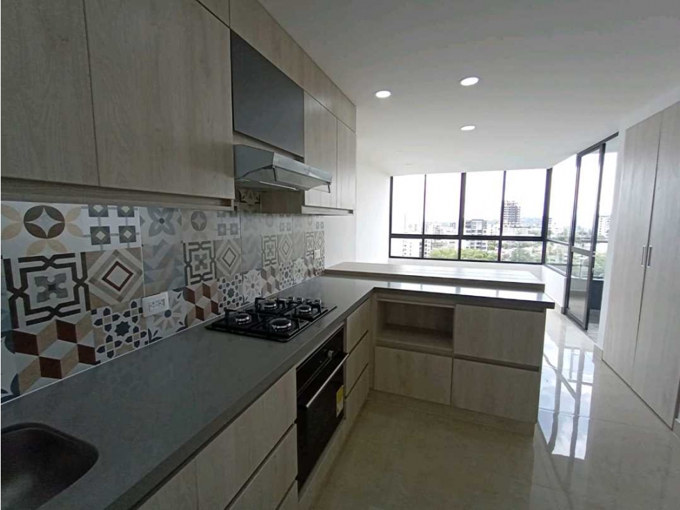 APARTAMENTO CON VISTA Y SIN RUIDO AV CENTENARIO - 4