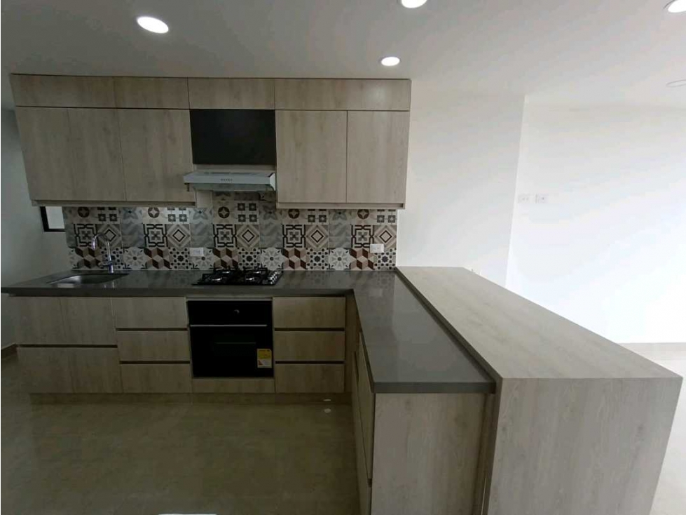 APARTAMENTO CON VISTA Y SIN RUIDO AV CENTENARIO - 5