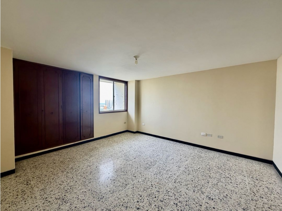 APARTAMENTO DE 170 M EN VENTA EN EL VIEJO PRADO ! — foto 6