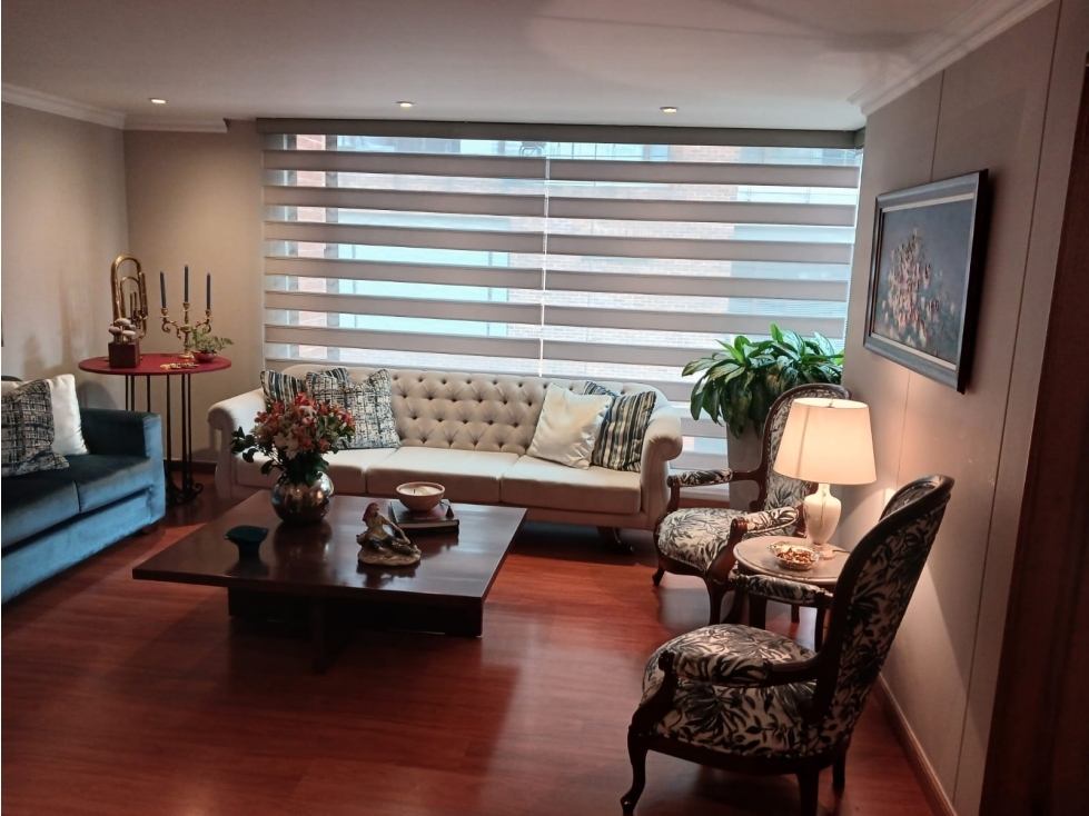 ¡APARTAMENTO DE 176 M² CON CHIMENEA Y ESTUDIO EN EL CHICÃ!