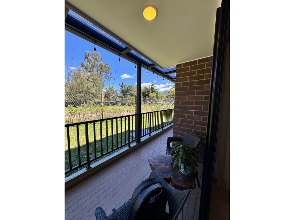 Apartamento de 1 piso con terraza