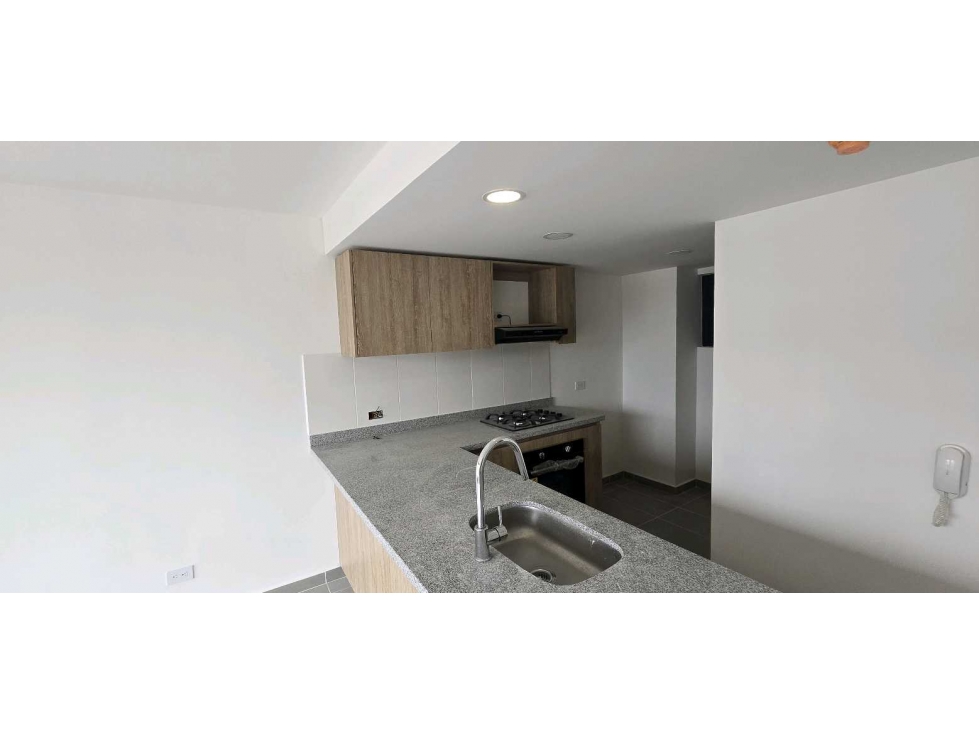 APARTAMENTO DE 2 HABITACIONES EN VENTA — foto 3