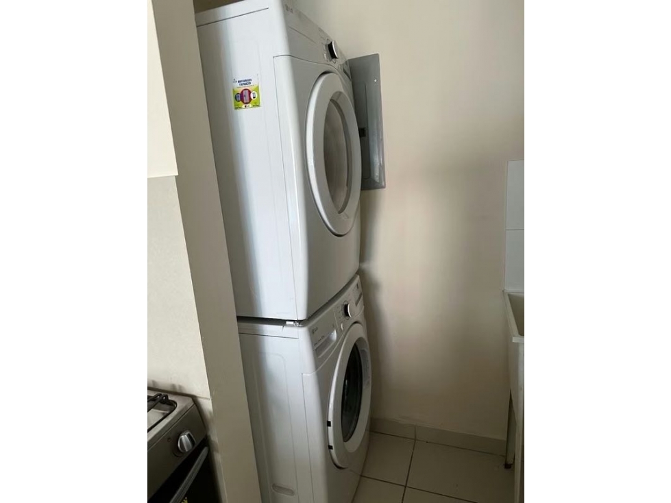 APARTAMENTO DE 2 RECÁMARAS EN VÍA ESPAÑA $1,050 MENSUALES (C.P) — foto 6