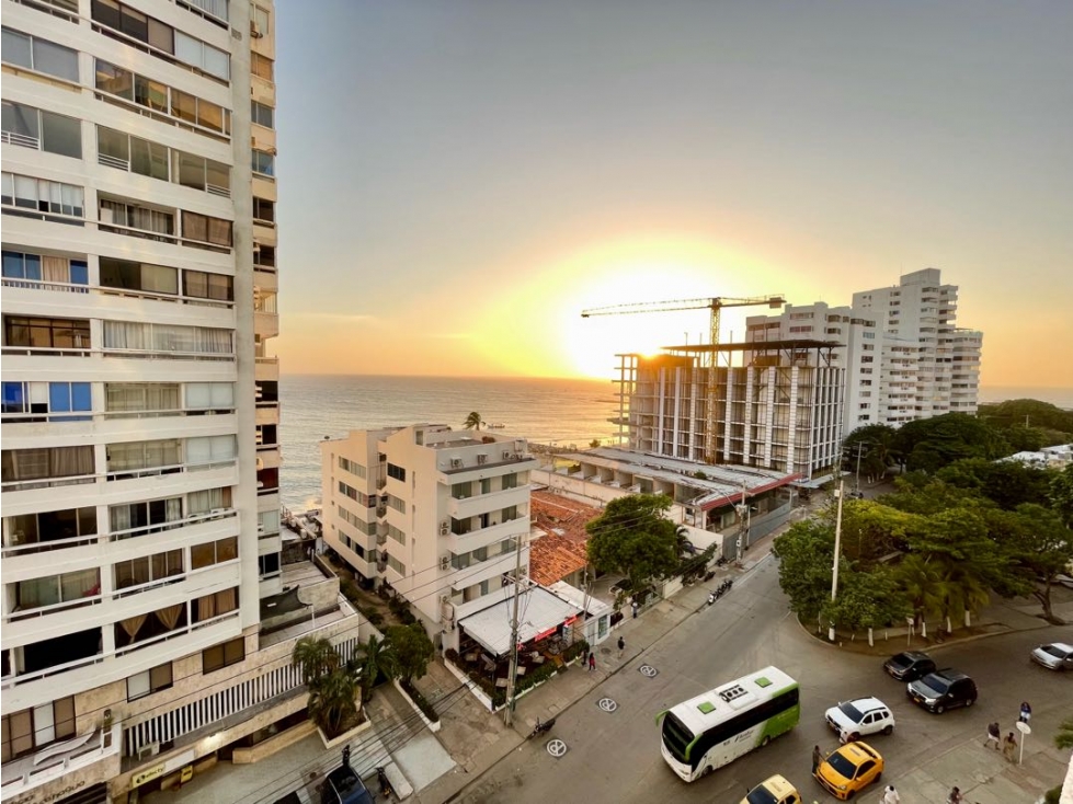 Apartamento de 3habs en venta-El Laguito