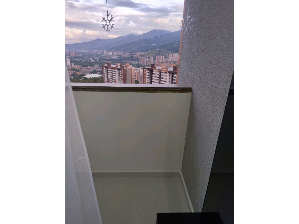 Apartamento con acabados de lujo y excelente vista en Santa Ana. — foto 4