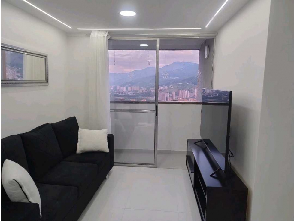 Apartamento con acabados de lujo y excelente vista en Santa Ana. — foto 5