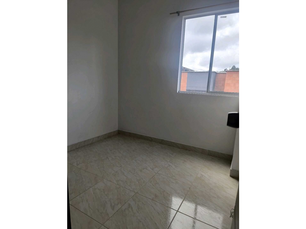 APARTAMENTO EN VENTA EN EL RETIRO — foto 4