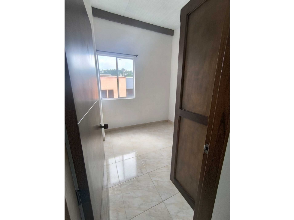 APARTAMENTO EN VENTA EN EL RETIRO — foto 5