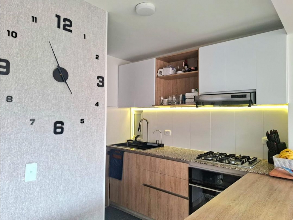 Apartamento de 83 mt, parqueadero y depósito — foto 3