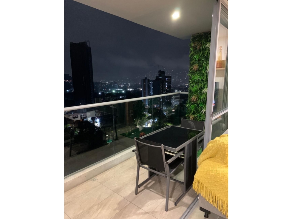 Apartamento de 93 m² en piso 12 con vista panorámica, amplio balcón — foto 2
