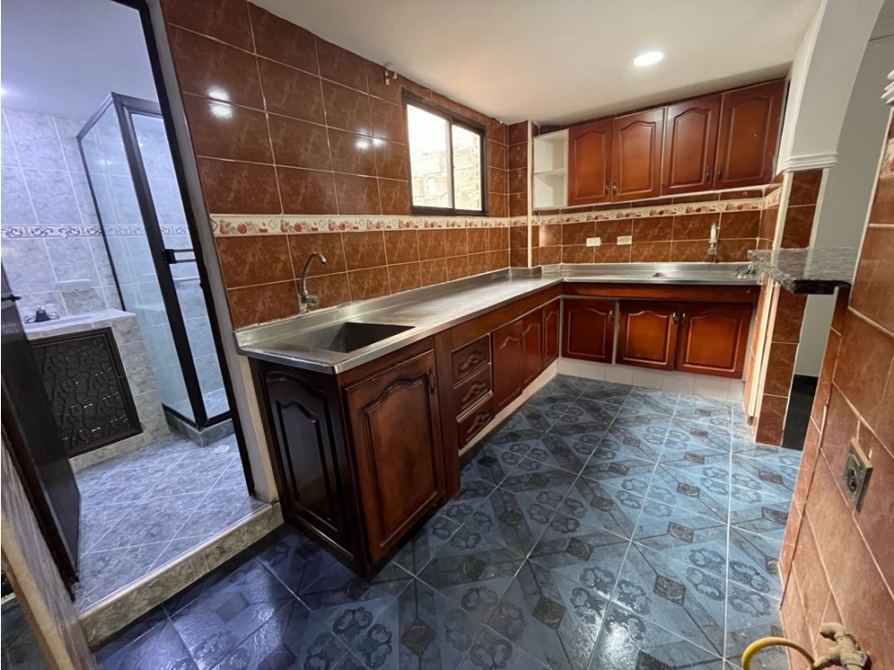 Apartamento de dos niveles en arriendo Sabaneta San Fernando