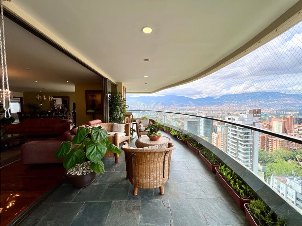 APARTAMENTO DE GRAN FORMATO EN VENTA. EN EL POBLADO — foto 4