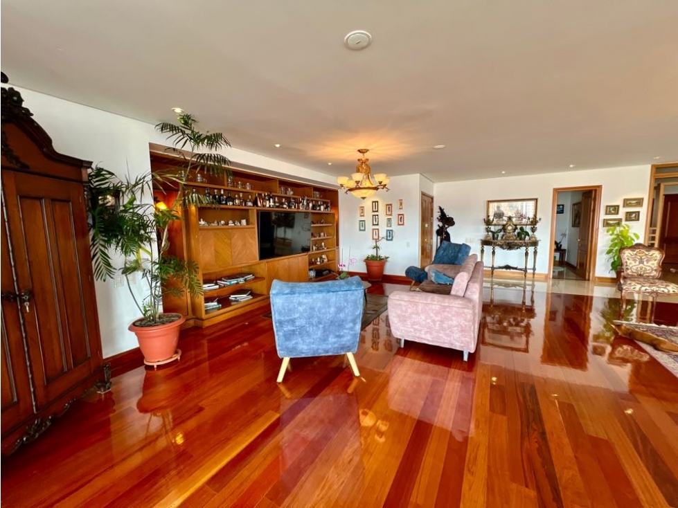 APARTAMENTO DE GRAN FORMATO EN VENTA. EN EL POBLADO — foto 5