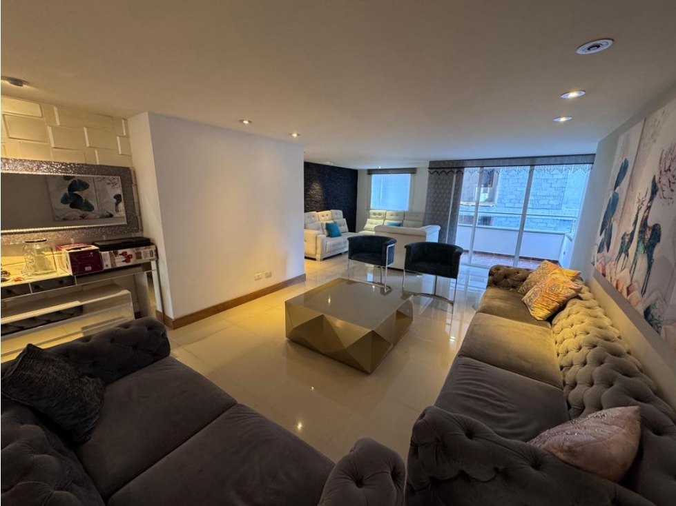 Apartamento de Lujo | 286 m² | 6 Balcones | Piso Alto